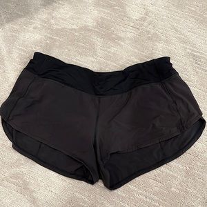 Lululemon 12 regular running shorts